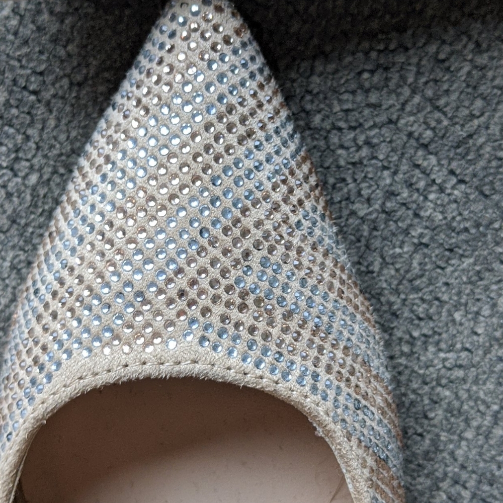 Size 5 pumps - Picture 3 of 4